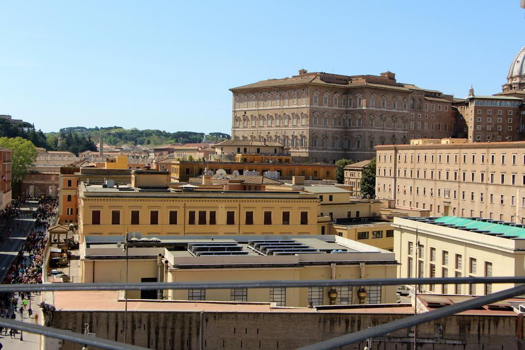 La Rosa Del Vaticano Luxury Apartment Рим Екстер'єр фото